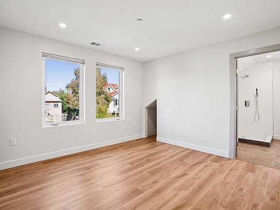 5th image of 880 61st St #1