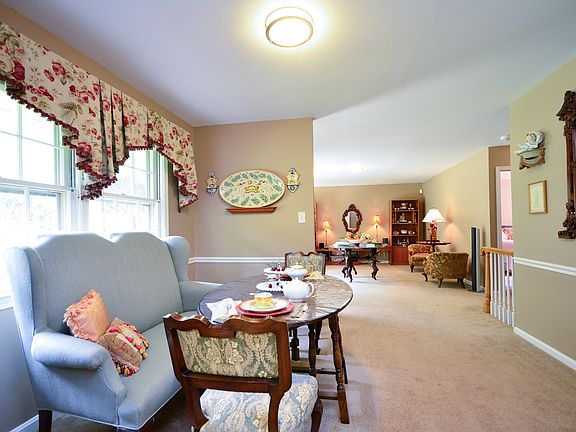 5th image of 4118 Breezewood Ln