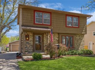 3821 43rd St, Des Moines, IA 50310