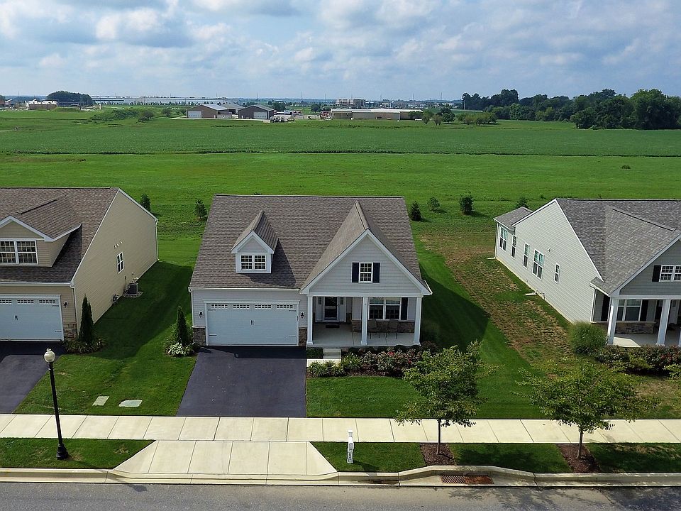 1st image of 621 Garden Gate Dr
