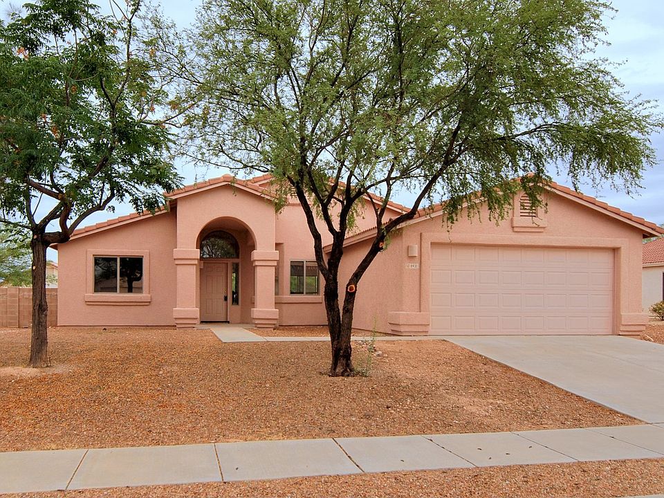 1st image of 8931 E Maxwell Dr