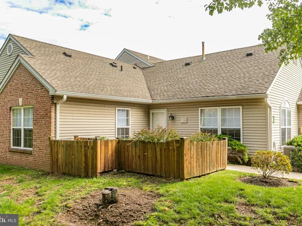 54 Woolsey Ct, Pennington, NJ 08534