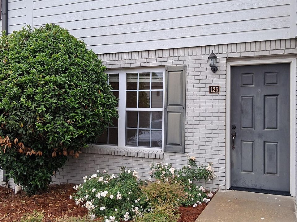 1st image of 1802 Jackson Ave W APT 126