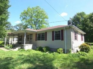 916 Nimitz Ave, Talladega, AL 35160