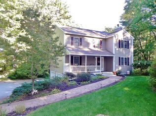 150 Naticook Rd, Merrimack, NH 03054