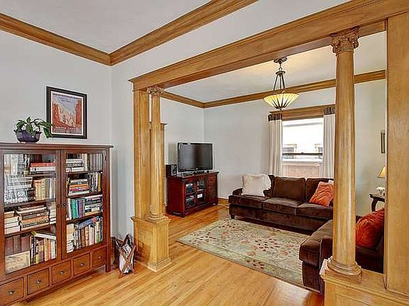 4th image of 1311 S University Blvd
