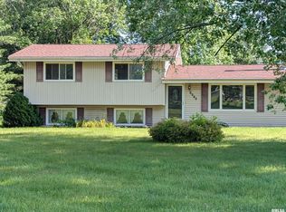 6646 Mason Rd, Manito, IL 61546