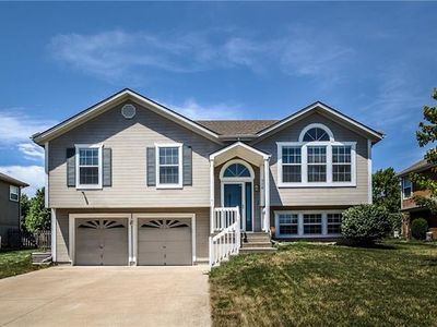 716 SE 15th St, Lees Summit, MO, 64081