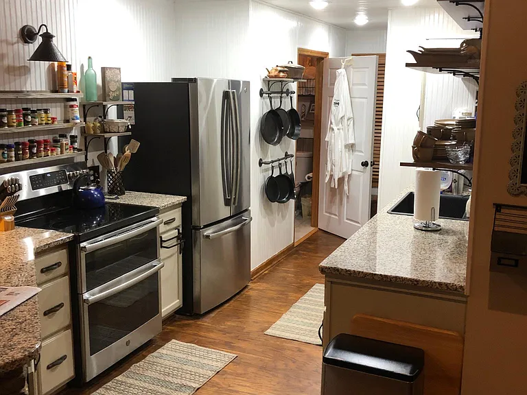 328 Enotah Ln — Photo 11
