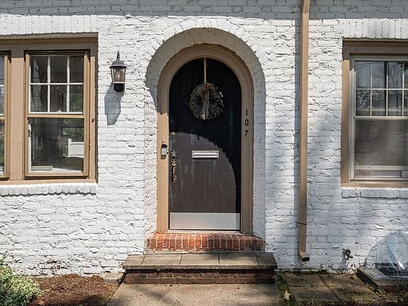 2nd image of 107 Perkins St