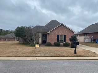 317 Crestridge Dr, Pineville, LA 71360