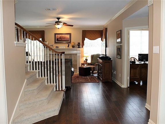 2nd image of 1406 Ashmore Ct