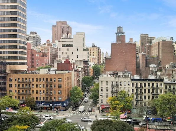 1641 Third Avenue image 8 of 8