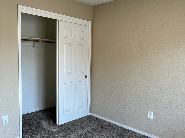42 S Kino Ct — Photo 16