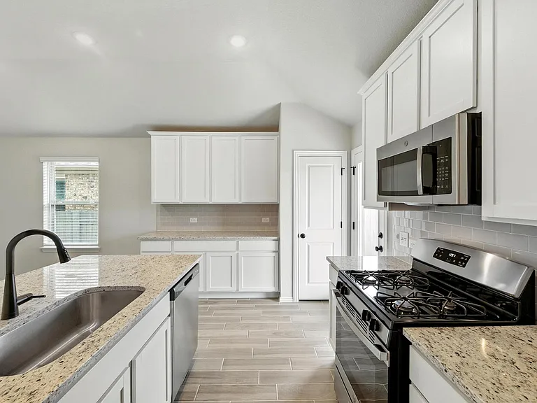 149 Hackberry Ln — Photo 12
