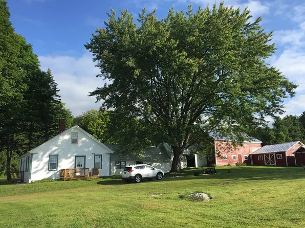 926 Farmington Falls Rd, Farmington, ME 04938