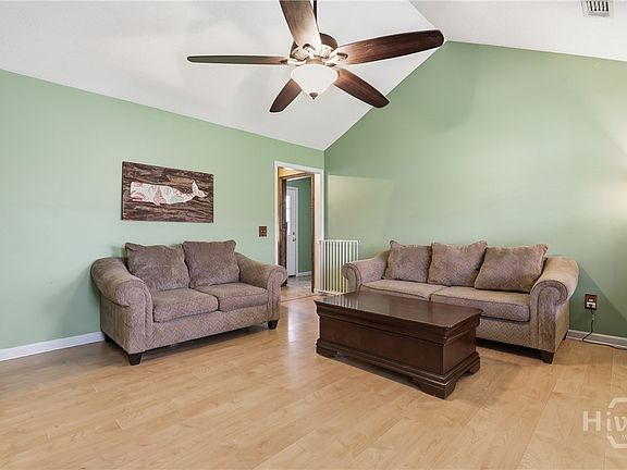 3rd image of 118 Brittany Lane