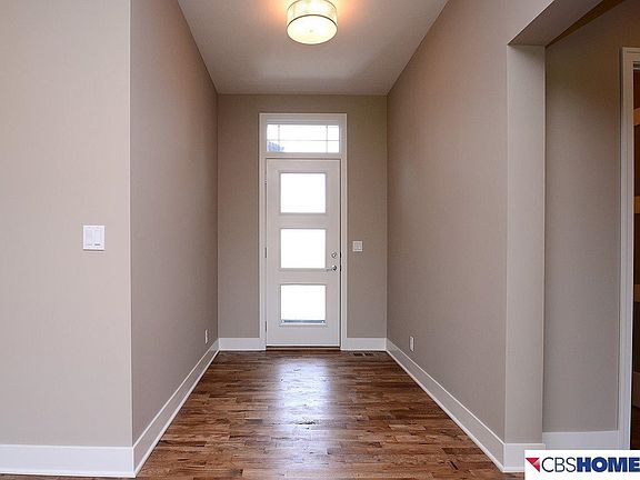 3rd image of 19202 Sahler St