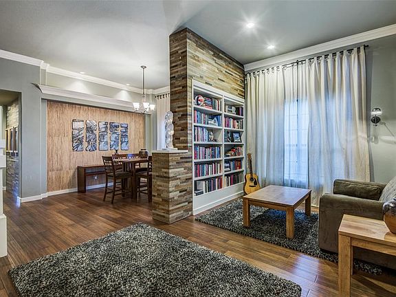 4th image of 115 Lakehill Dr