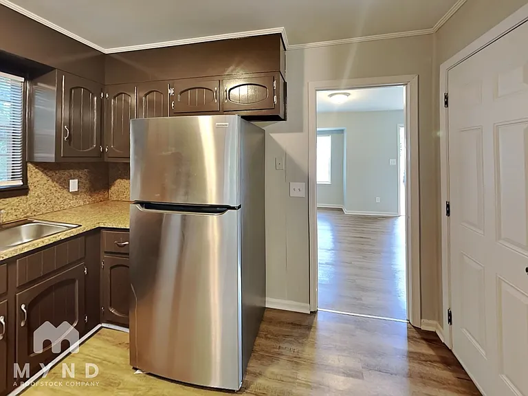 5190 Roger Dr — Photo 6