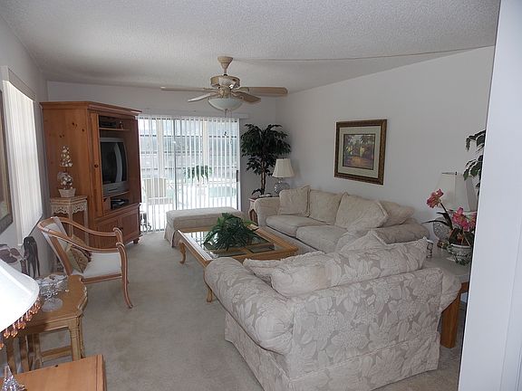 4th image of 26 Pine Arbor Ln