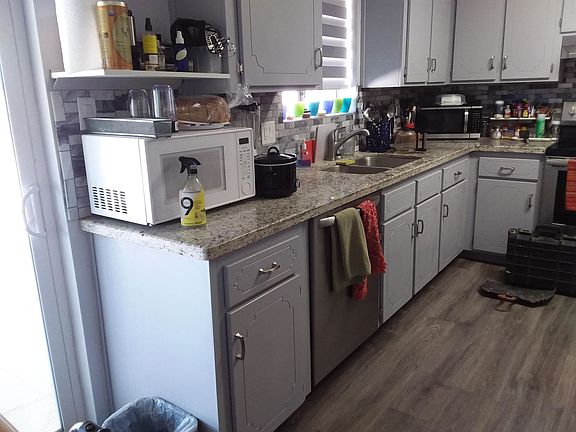 5th image of 4332 W 17th Pl