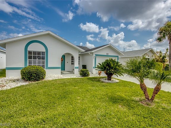 2nd image of 3754 Sabal Springs Blvd