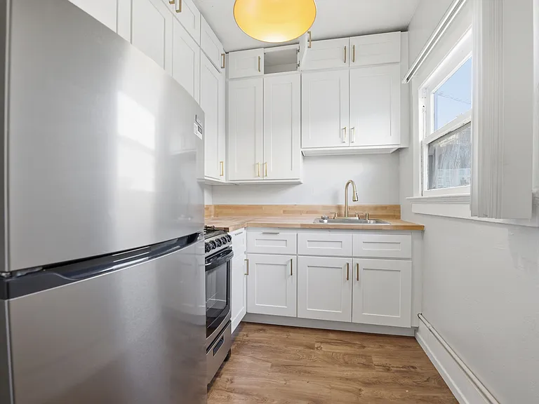 3105 5th Ave #21 — Photo 3