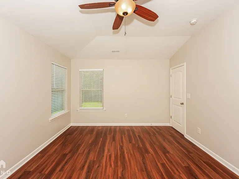 70 Briar Ridge Ln — Photo 9