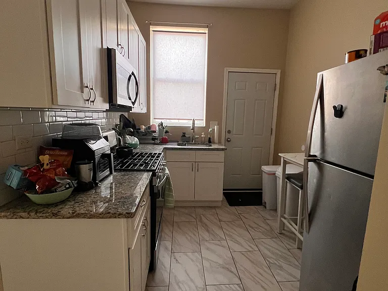 211 S Campbell Ave #2 — Photo 13