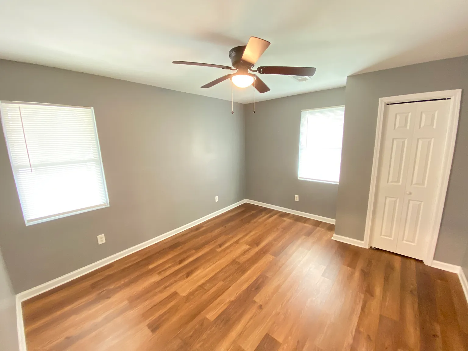 3 bed, 1037 sqft, $1,195 — Photo 2