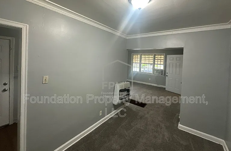 3326 Rosamond Ave — Photo 7