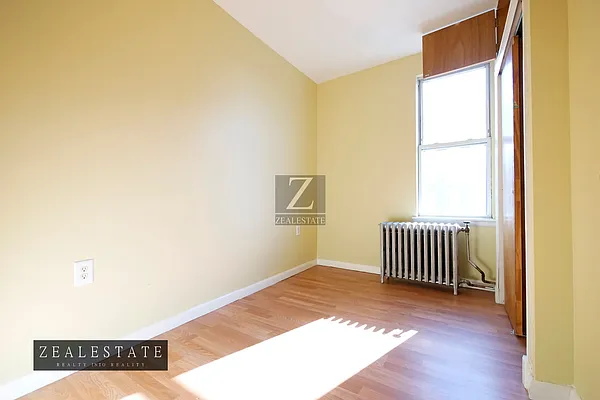 Rented by ZealEstate Group Inc | media 3