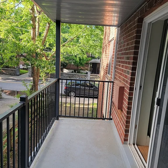 18 Pond St #7 — Photo 14