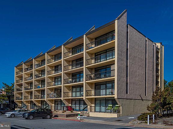 2nd image of 12 42nd St Unit 506
