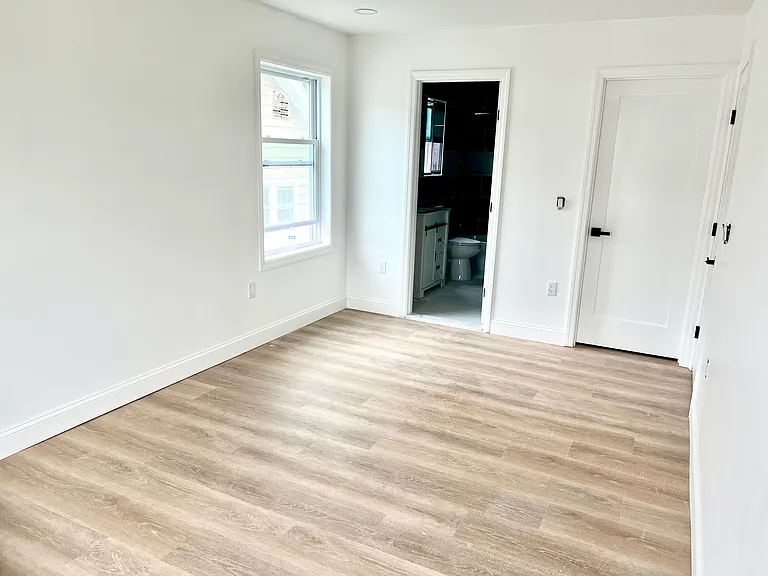 88 N 16th St #2 — Photo 5