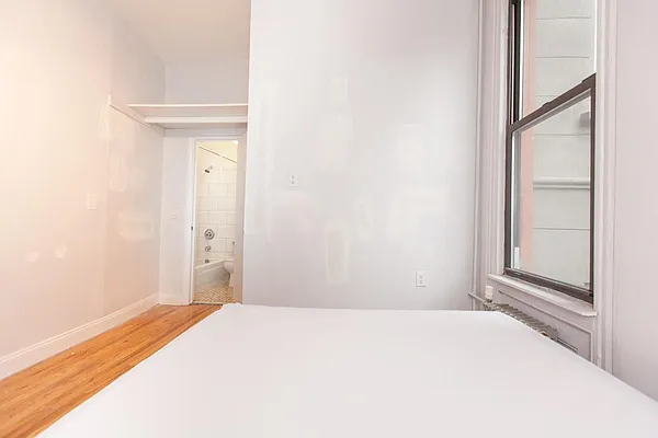 Rented by Voro NYC | media 23