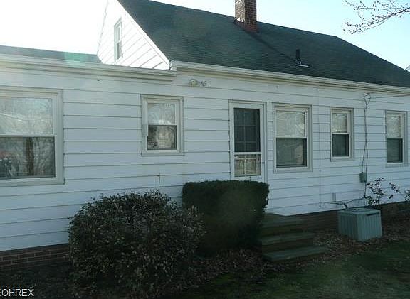 2nd image of 359 Halle Dr
