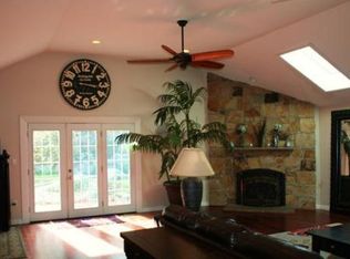 192 Page St, Avon, MA 02322
