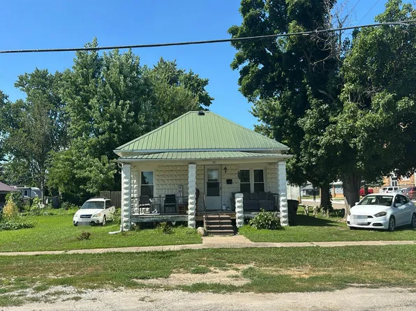 861 Elm St, Hamilton, IL 62341