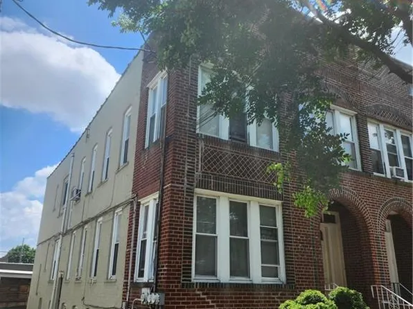 317 E 49th St, Brooklyn, NY 11203