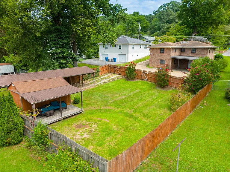 3699 Tacoma Ave — Photo 37