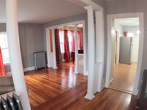 4th image of 91 Carolina Ave