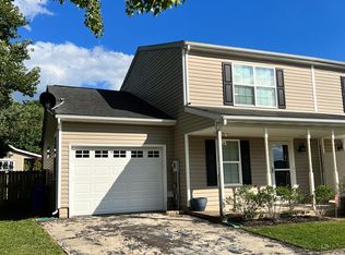 2 Roth Ave, Taneytown, MD 21787