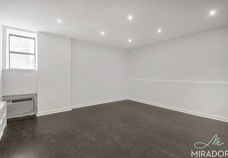27 W 16th St #3-D — Photo 1