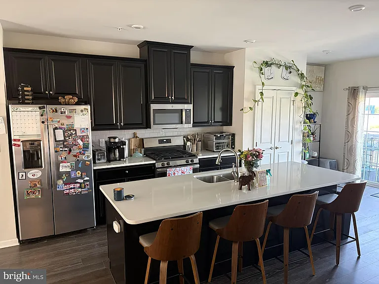 109 Almond Dr — Photo 3