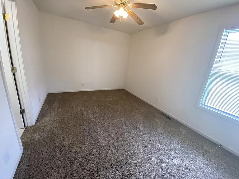 219 Tree Line Dr — Photo 12