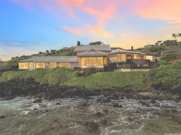 4157 Black Point Rd, Honolulu, HI 96816