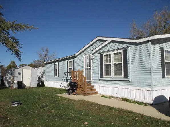 4218 Shari Ln #70, Mount Clemens, MI 48043