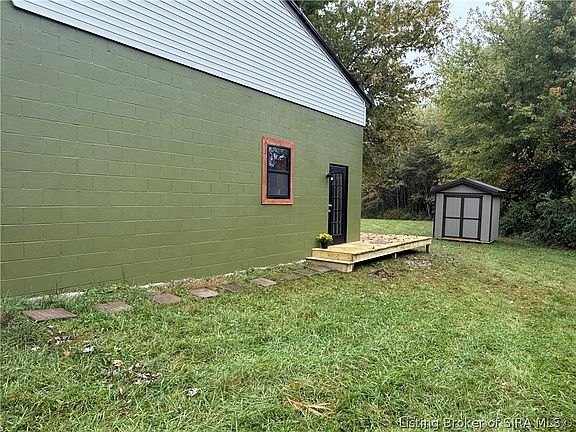 2nd image of 3246 Gap Hollow Road